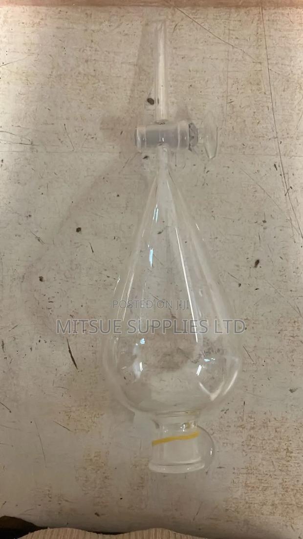 A Pair of Separating Funnel 250ml