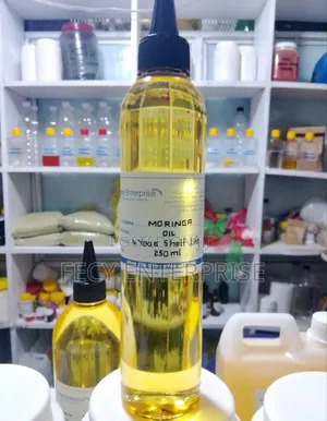 Moringa Oil – (100% Natural Cold-Pressed) Pure Organic Carrier Oil