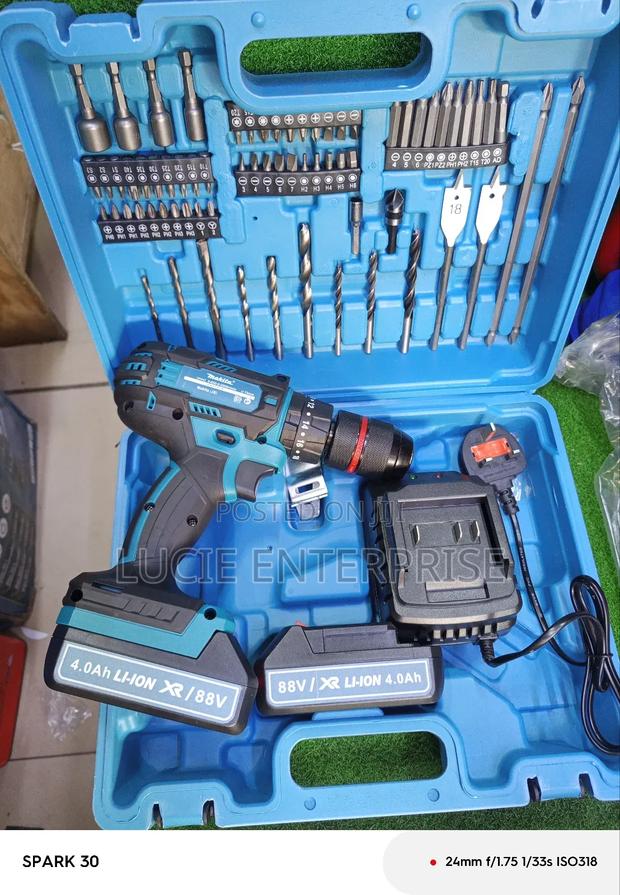 Makita Cordless Drill 88v