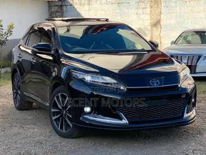 Toyota Harrier 2.0 2019 Black