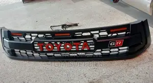 Front Grille Gr Hilux Revo 2016+
