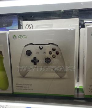 Xbox One Wireless Controller - thumbnail 2