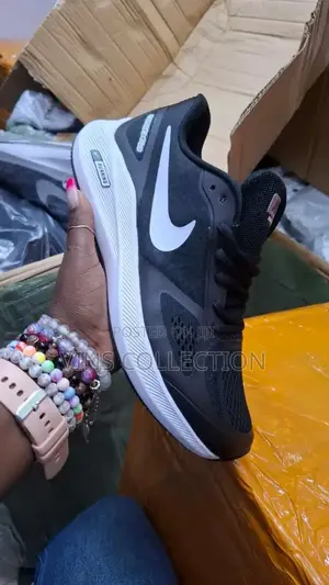 Trainers Black White