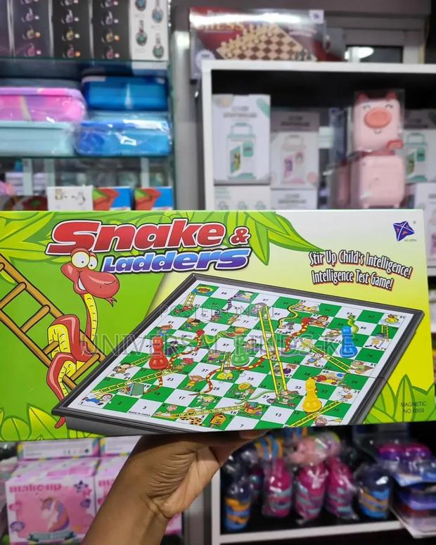 Snake and Ladder Board Game°Magnetic and Foldable - main view