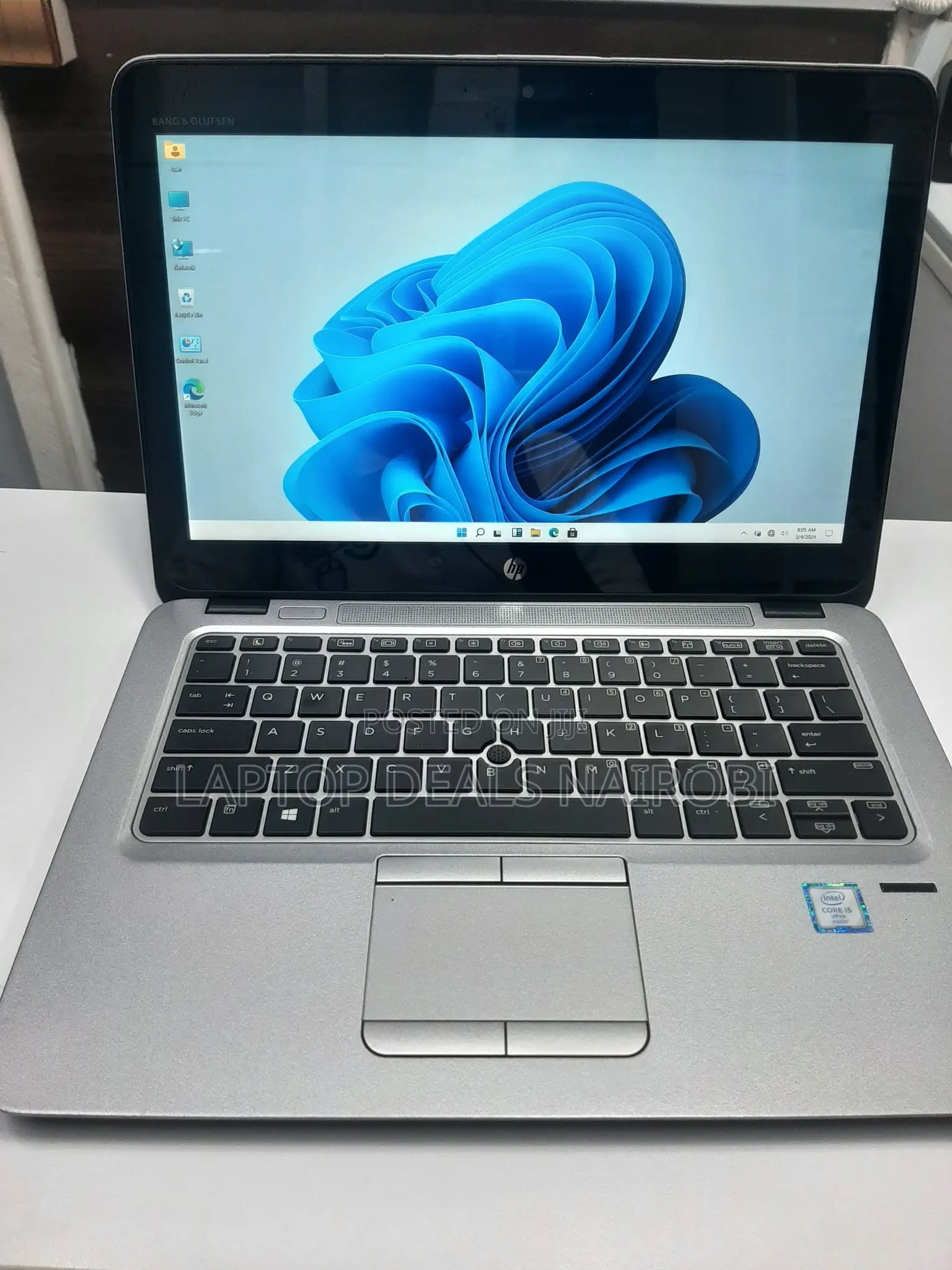 Laptop HP EliteBook 820 G3 8GB Intel Core I5 SSD 256GB