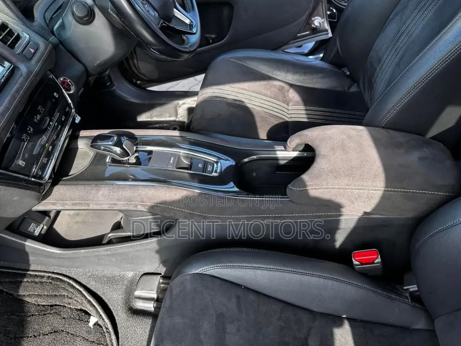 Honda Vezel 1.5 Hybrid 2WD 2019 Brown