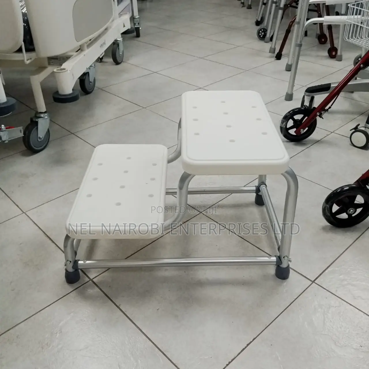 Step Stool - Mp-Aj201