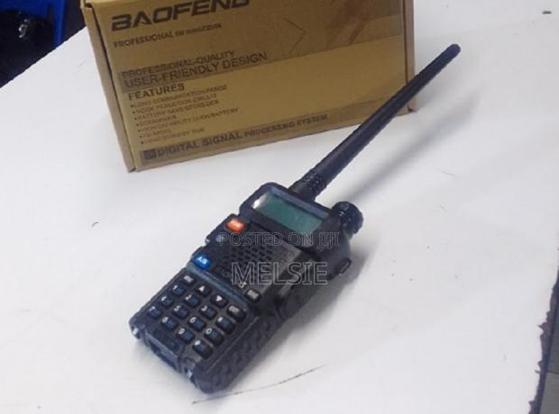 Walkie Talkie Radio Call With Free Earphones - main view