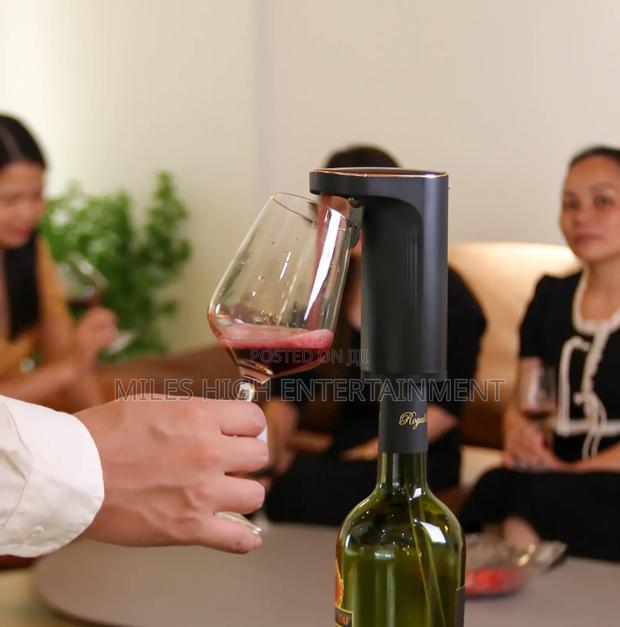 Electronic Champagne Bottle Dispenser