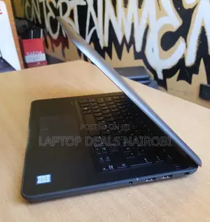 Laptop Dell Latitude 3380 8GB Intel Core I5 SSD 256GB