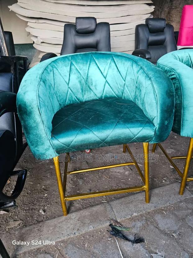 Salon Styling Seat - main view