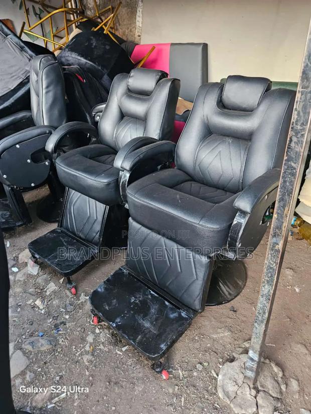 Barber/Kinyozi Seats - main view