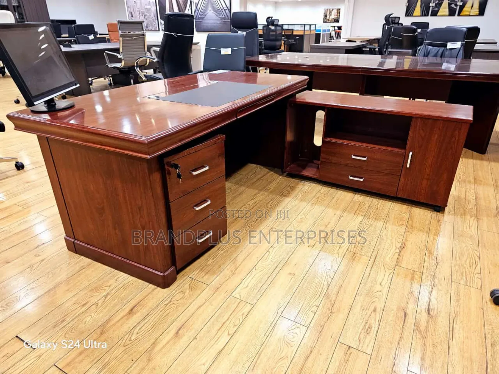 Executive 1.6m Office Desk