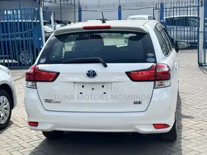 Toyota Corolla Fielder 2018 White
