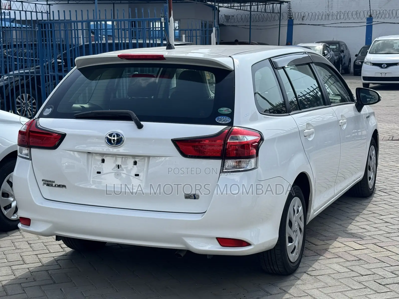 Toyota Corolla Fielder 2018 White