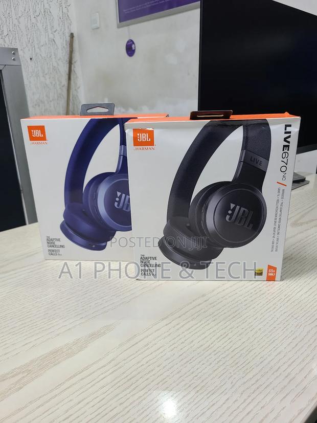 JBL Live670 Noise Cancelling Headphones