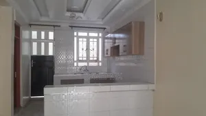 5bdrm Maisonette in Membley for rent