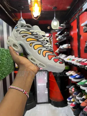 Nike Air Tn (Flames) Sneakers