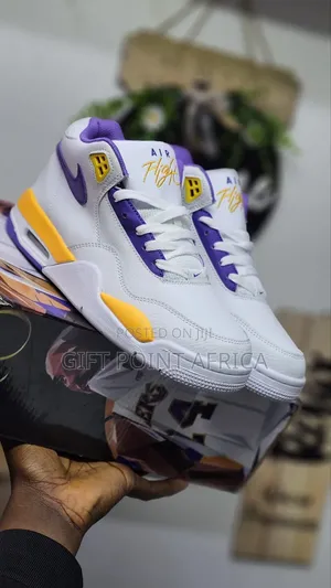 Nike Flight Legacy"Lakers"
Sneakers
