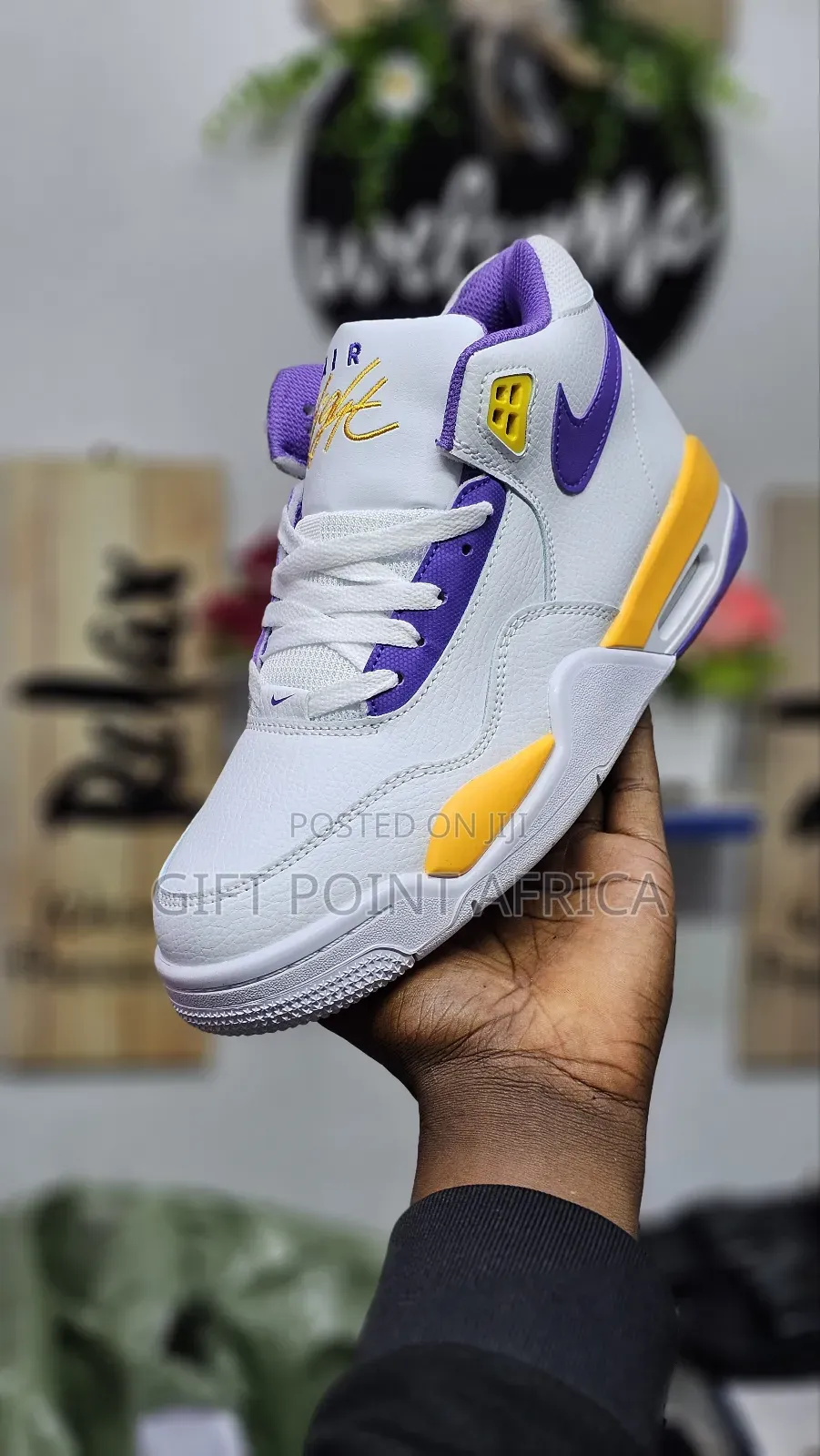 Nike Flight Legacy"Lakers"
Sneakers