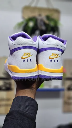 Nike Flight Legacy"Lakers"
Sneakers