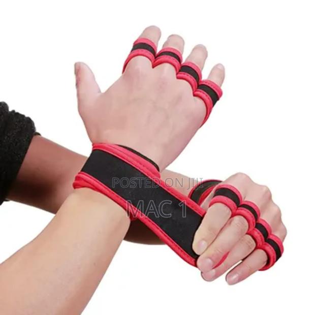 Gym Workout Gloves Wrist Support Half-Finger Weightlifting - main view