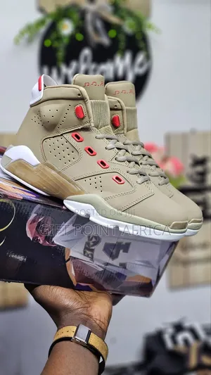 New
Jordan 6 Retro Sneakers