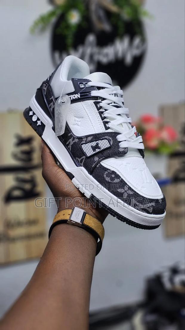 Louis Vuitton Denim Unisex Sneakers - thumbnail 3