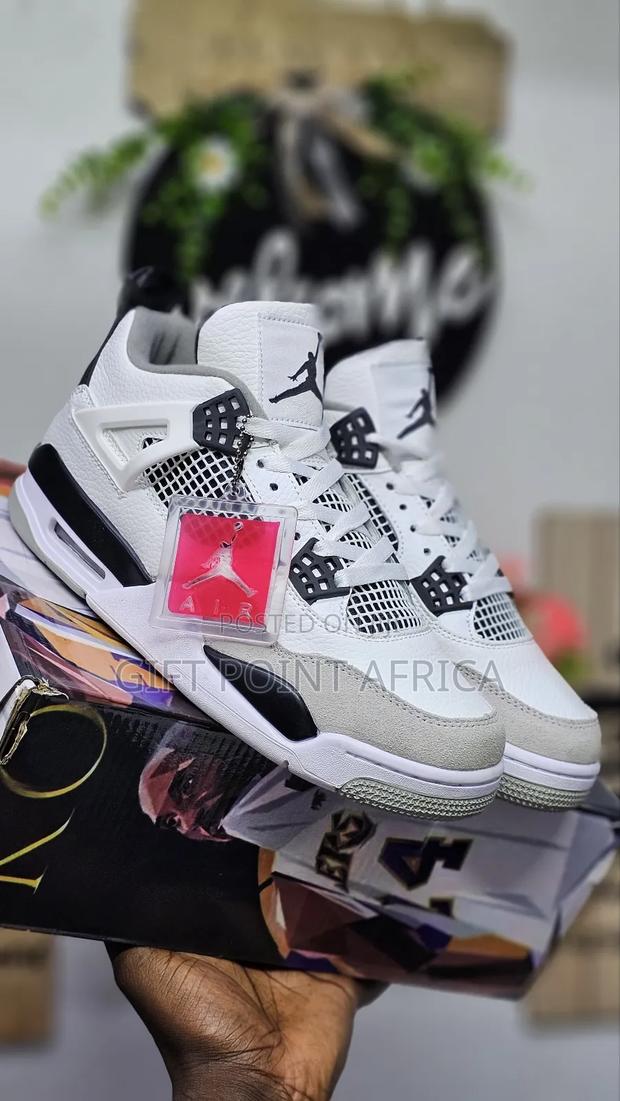 Jordan 4 Military Black1st Leather - main view