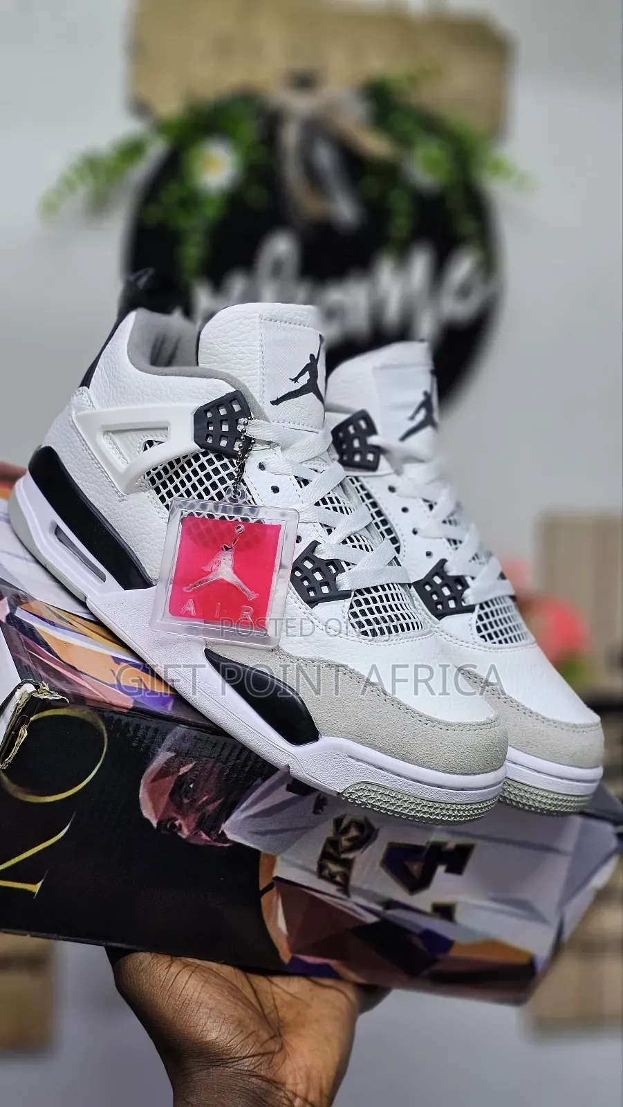 Jordan 4 Military Black
1st Leather