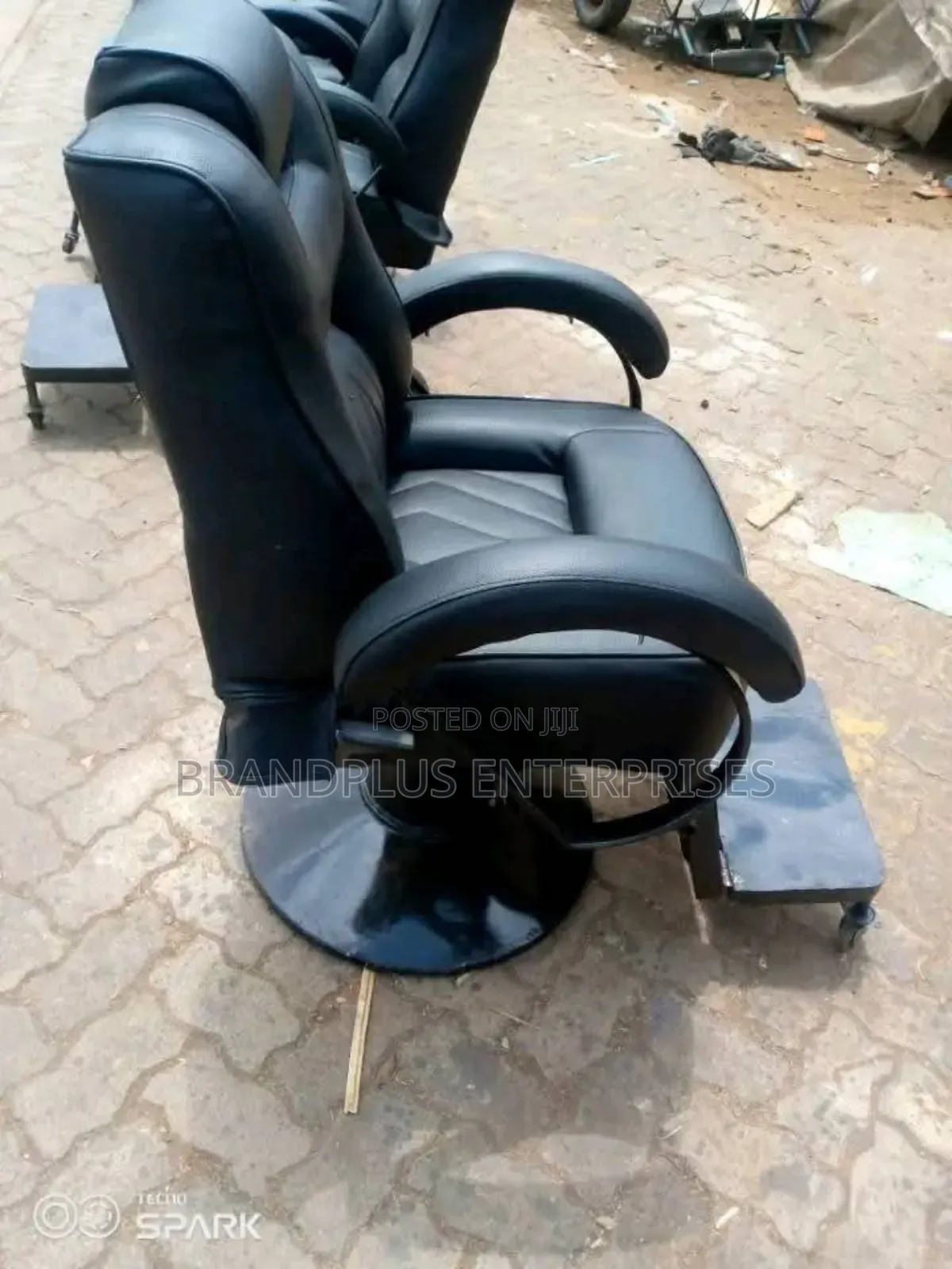Executive Barbershop Seat