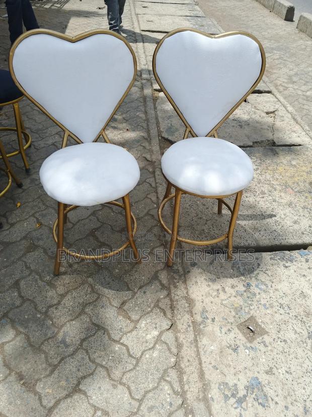 Love Styling/Manicure Seats - main view