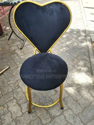 Fabric Love Styling Manicure Chair