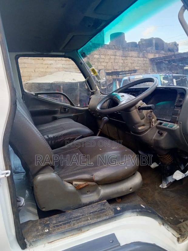 Mitsubishi Canter KBK Closed Body - thumbnail 5