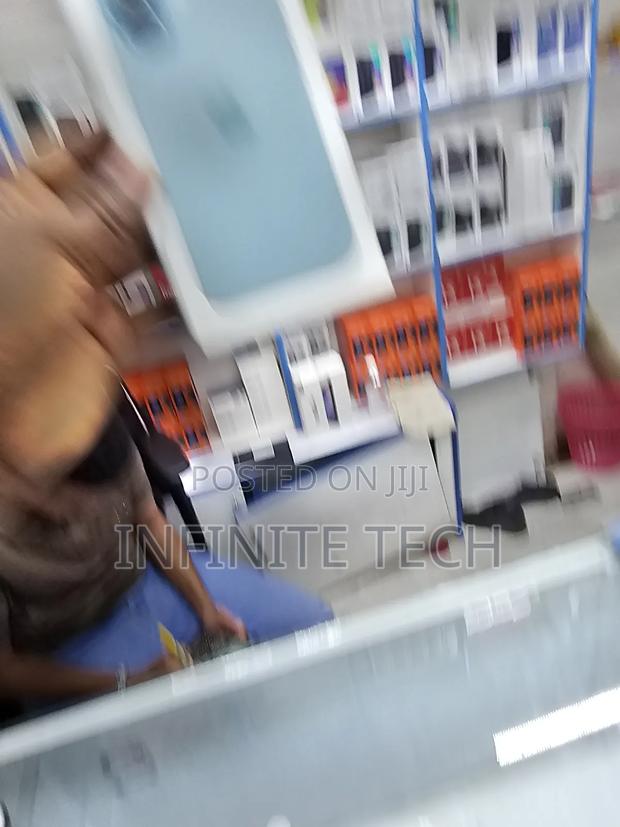 New Apple iPhone 16 256 GB Black - thumbnail 3