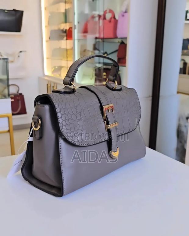 Ladies Cute High Quality Handbag - main view