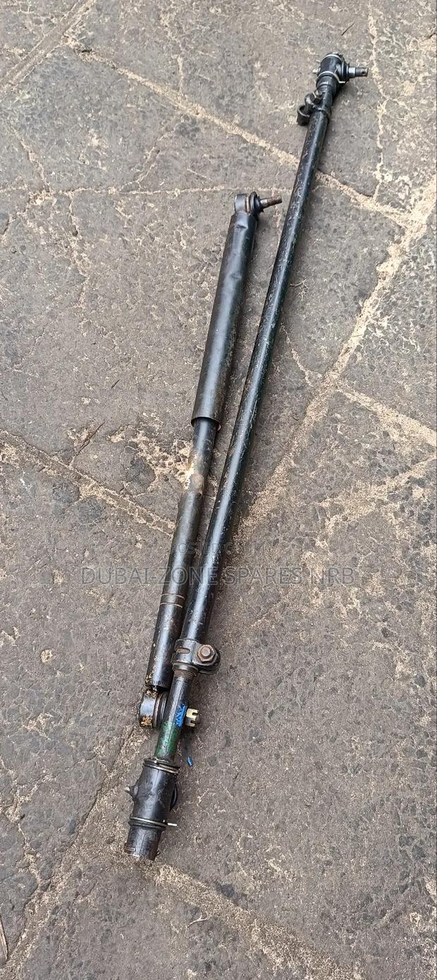 Land Cruiser J79 Center Rod Complete.