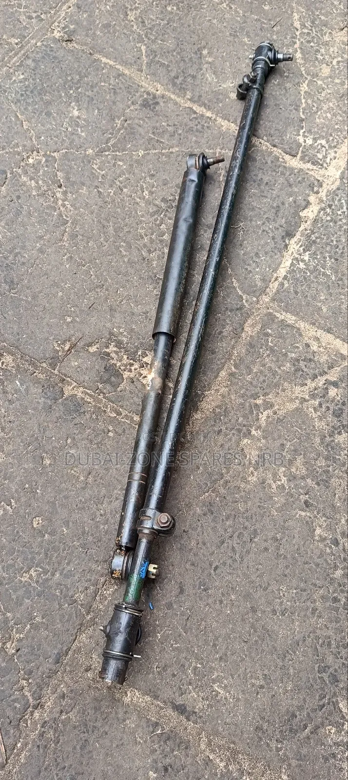 Land Cruiser J79 Center Rod Complete.