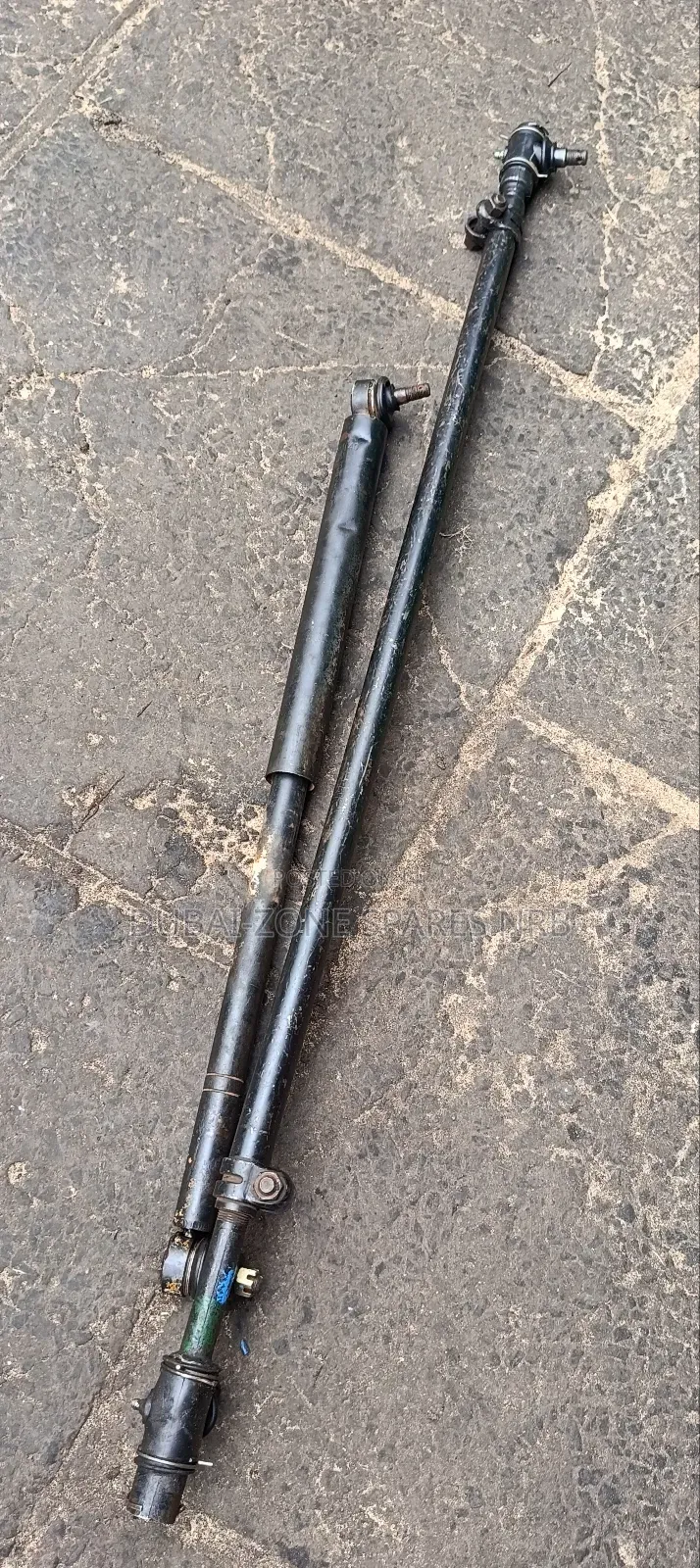 Land Cruiser J79 Center Rod Complete.