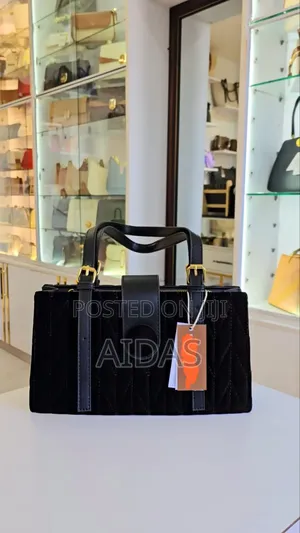 Simple but Classy High Quality Handbag