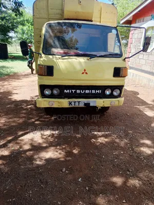 Mitsubishi Canter KTT 4d31 1989 Yellow