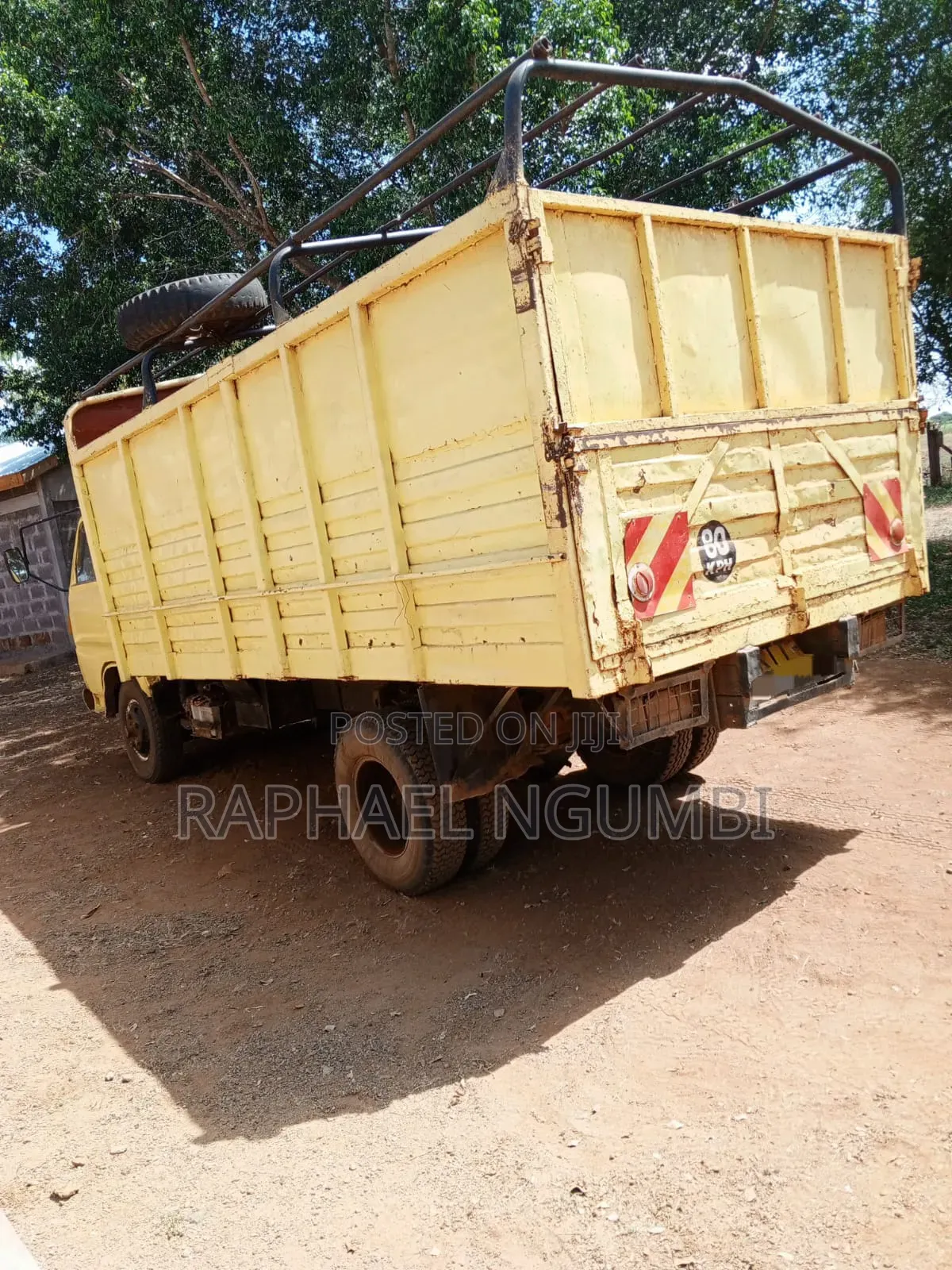 Mitsubishi Canter KTT 4d31 1989 Yellow