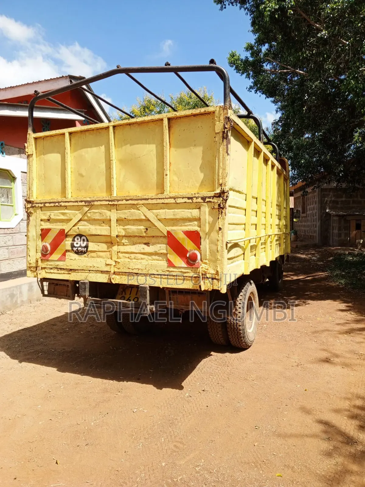 Mitsubishi Canter KTT 4d31 1989 Yellow