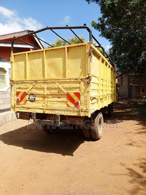 Mitsubishi Canter KTT 4d31 1989 Yellow - thumbnail 10