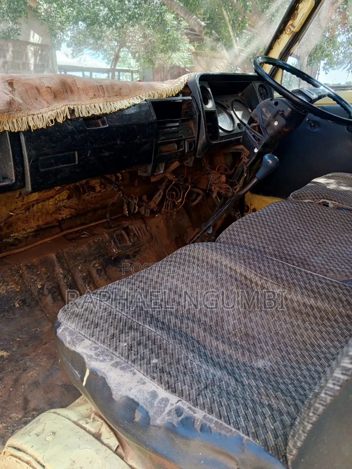 Mitsubishi Canter KTT 4d31 1989 Yellow
