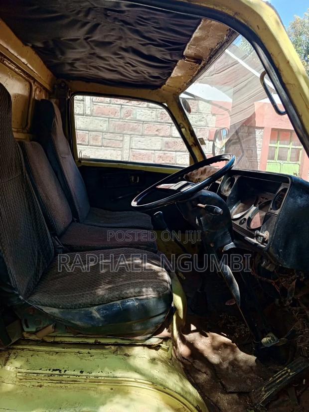 Mitsubishi Canter KTT 4d31 1989 Yellow - thumbnail 14