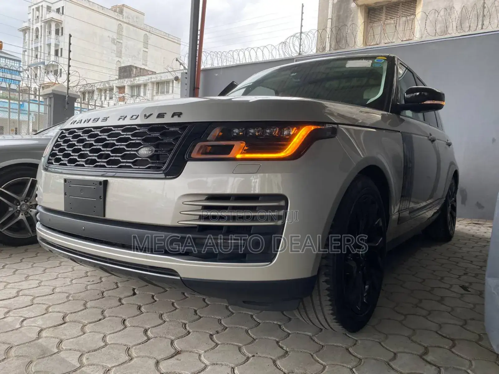 Land Rover Range Rover Vogue 2019 Burgundy