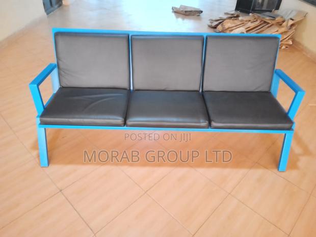 Waiting Bay Bench - main view