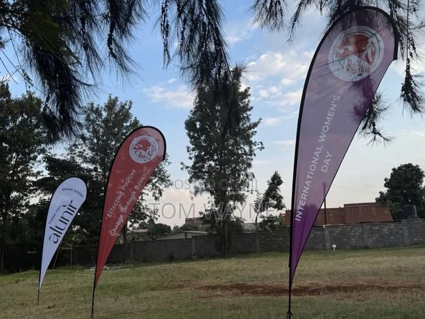 Teardrops, Telescopics and Feather Banners - main view