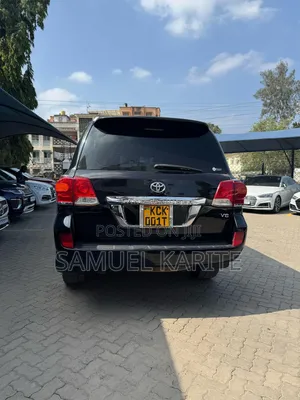 Toyota Land Cruiser 2011 Black